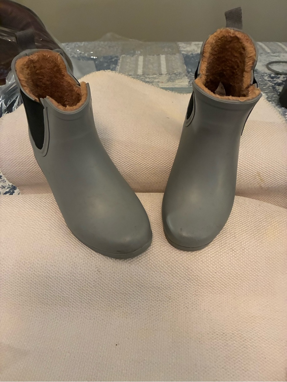 Chooka Delridge Grey Chelsea Waterproof Rain Boots w/Faux Fur Lining size 7
